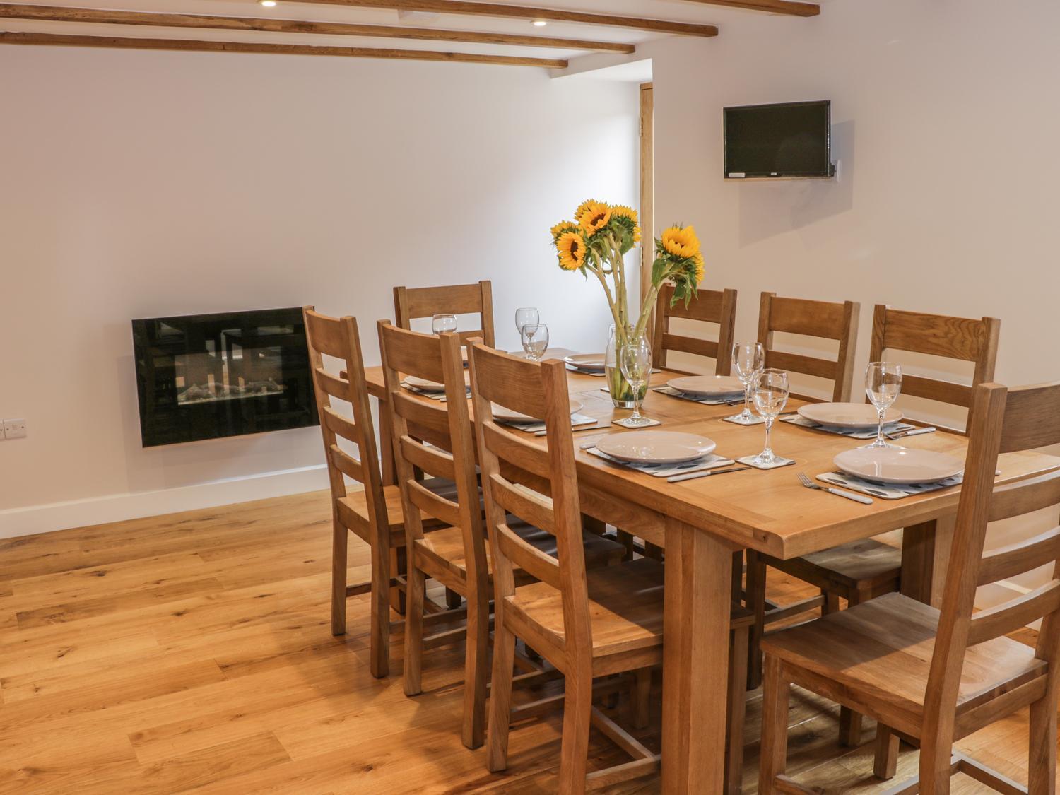 The Cow Byre, Heath Farm Villa Clee Saint Margaret Екстериор снимка
